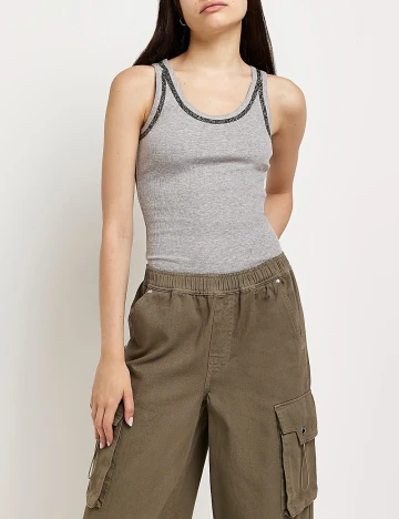 Maiou River Island, gri Gri