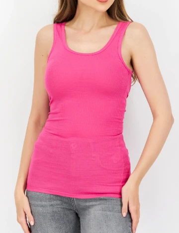 Maiou River Island, roz