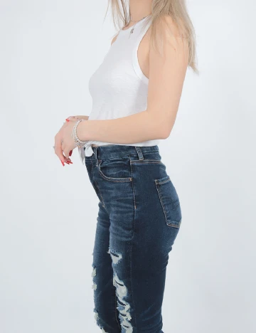 Top Aerie, alb
