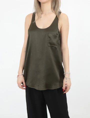 Maiou River Island, verde inchis