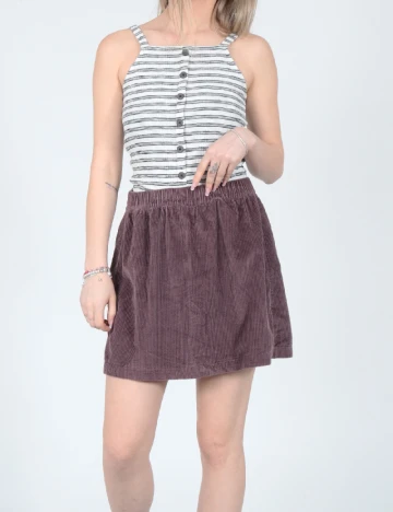 Fusta American Eagle, mov