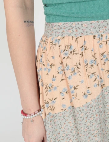 Fusta American Eagle, mix culori