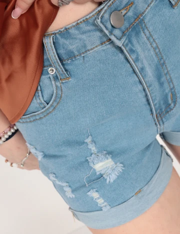 Pantaloni scurti SHEIN, albastru