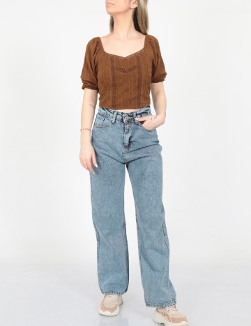 
						Top American Eagle, maro
