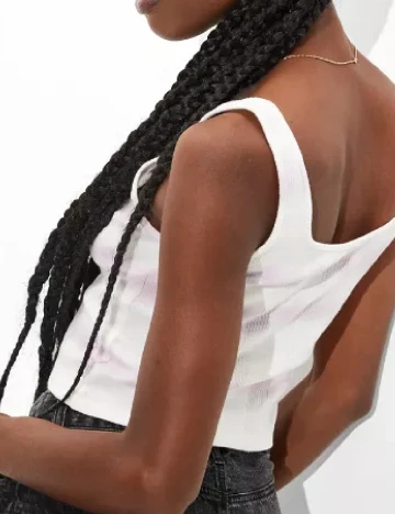 Top Aerie, alb