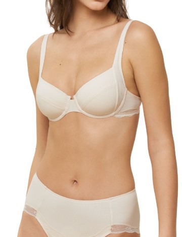 
						Sutien Triumph, crem