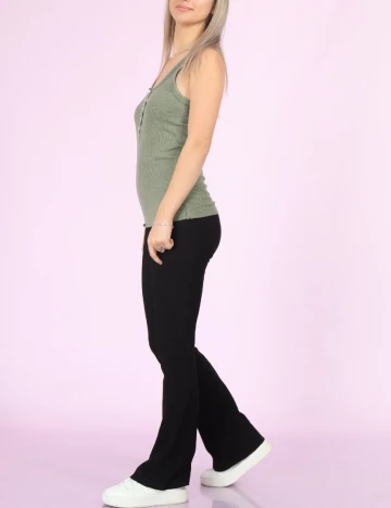 Maiou Aerie, verde
