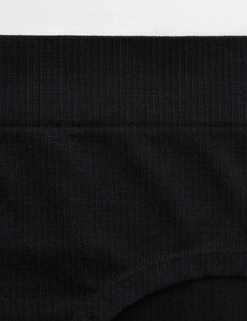 Chilot Aerie, negru