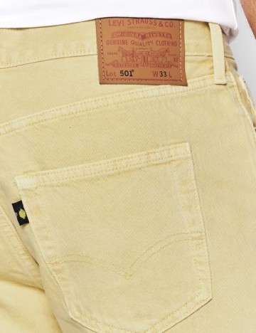 Pantaloni scurti Levi S, galben