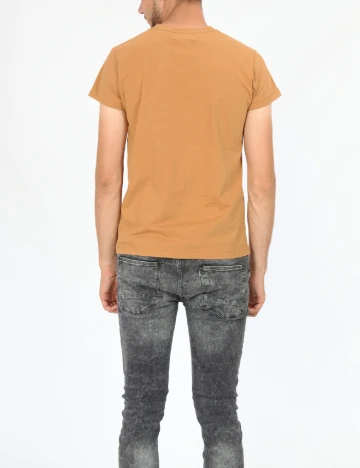 Tricou Levi S, maro