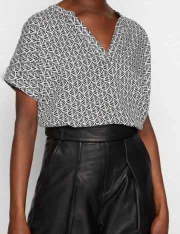 Bluza Kaffe, alb/negru Negru