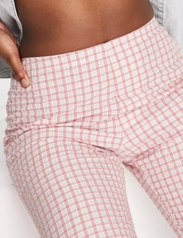 Pantaloni ASOS, roz
