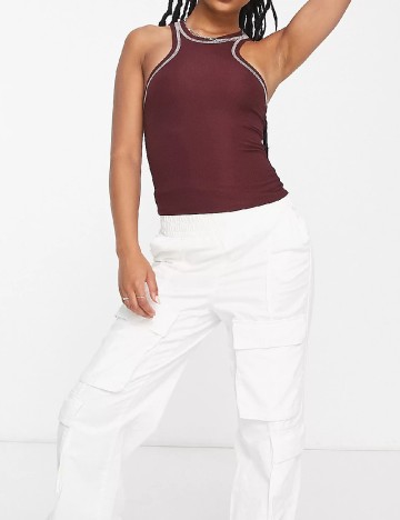 
						Maiou Top Shop, visiniu