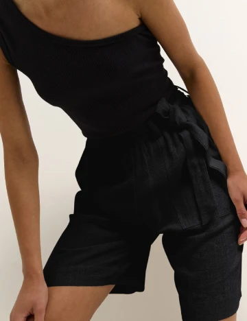 Pantaloni scurti Kaffe, negru Negru