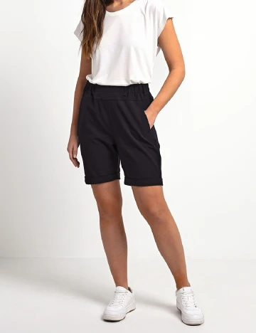 Pantaloni scurti Kaffe, negru