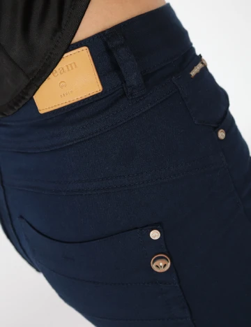 Pantaloni scurti Cream, bleumarin