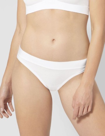 
						Chilot Sloggi by Triumph, alb