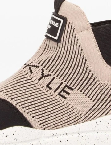 Adidasi Kendall&Kylie, crem