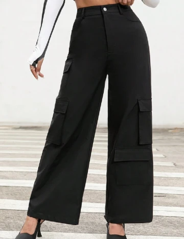 Pantaloni SHEIN, negru