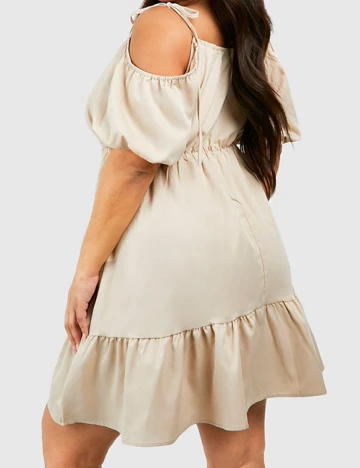 Rochie scurta Boohoo Plus Size, bej Crem