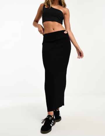 
						Fusta Bershka, negru