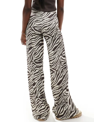 Pantaloni ASOS, crem/maro Maro