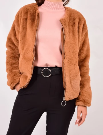 Jacheta Bershka, maro, S Maro