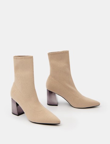 
						Botine Mohito, crem