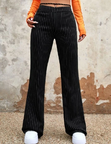 Pantaloni SHEIN, negru