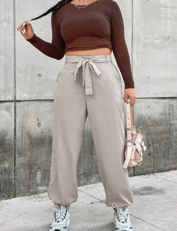 
						Pantaloni SHEIN CURVE, bej