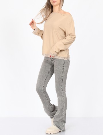
						Bluza Only, maro