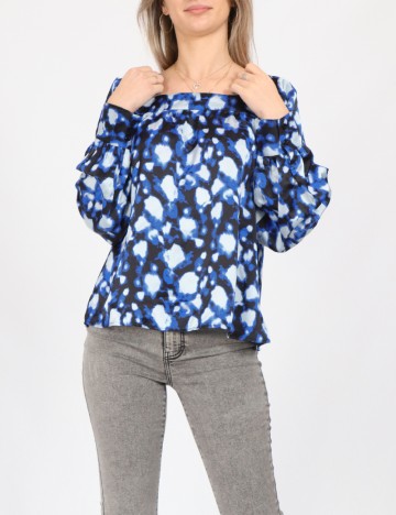 
						Bluza Only, albastru