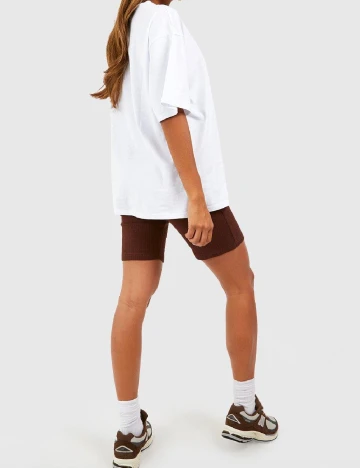 Pantaloni scurti Boohoo, maro