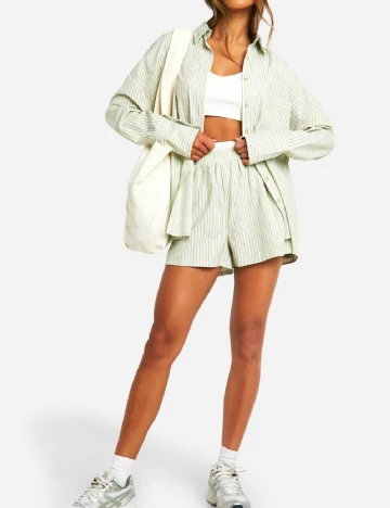 Pantaloni scurti Boohoo, verde