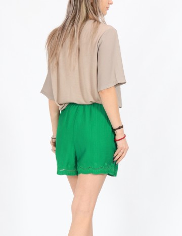 Pantaloni scurti Vero Moda, verde