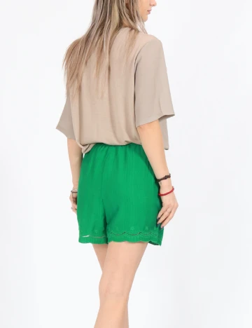 Pantaloni scurti Vero Moda, verde