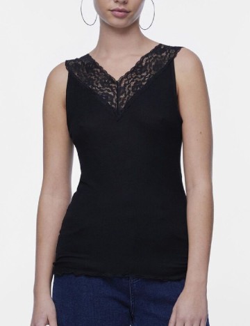 
						Maiou Pieces, negru