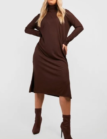 
						Rochie medie Boohoo Plus Size, maro
