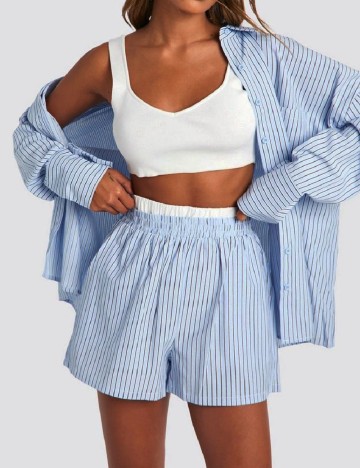 
						Pantaloni scurti Boohoo, albastru