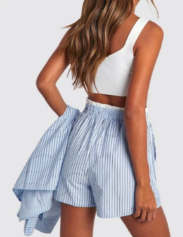 Pantaloni scurti Boohoo, albastru Albastru