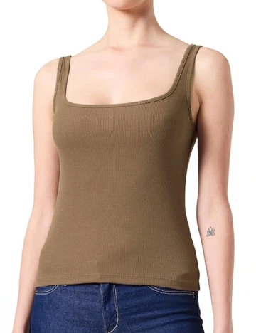 Maiou Vero Moda, maro