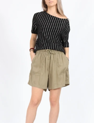Pantaloni scurti Only, verde