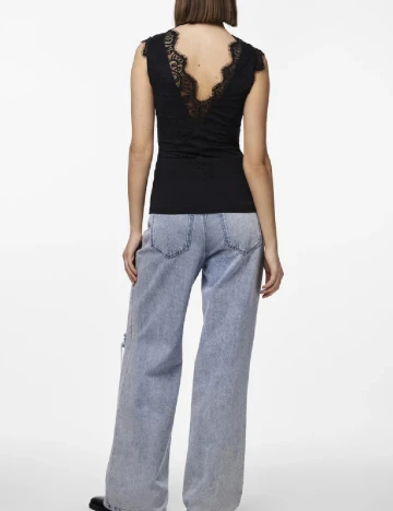 Maiou Pieces, negru