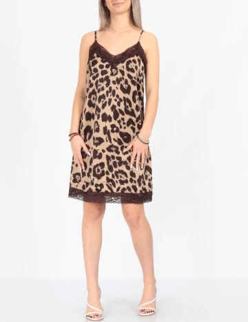 Rochie scurta Vero Moda, maro