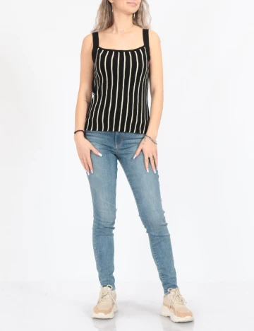 Maiou Pieces, negru