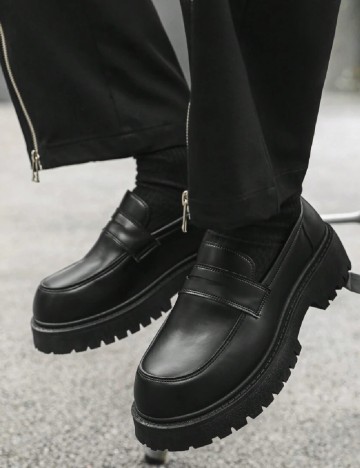 
						Mocasini SHEIN, negru