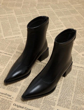 
						Botine SHEIN, negru