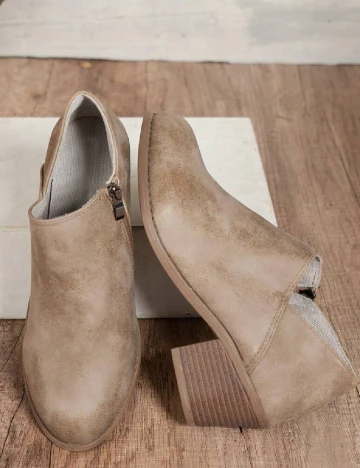 Pantofi SHEIN, crem