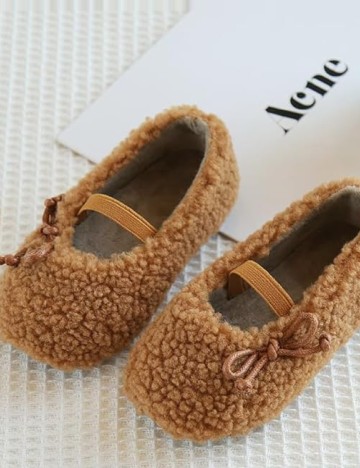 
						Balerini Shein Kids, maro