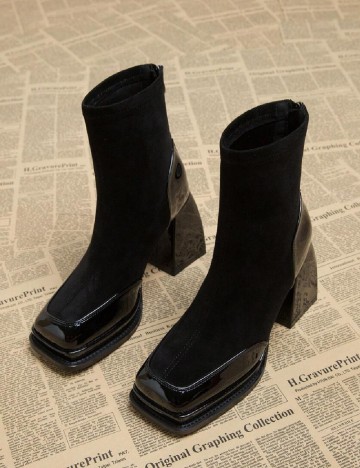 
						Botine SHEIN, negru